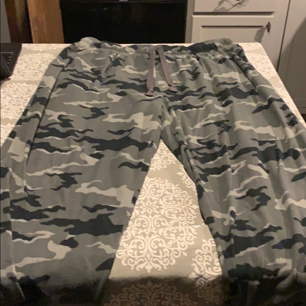 Joe Boxer and Croft and Barrow men’s lounge pants